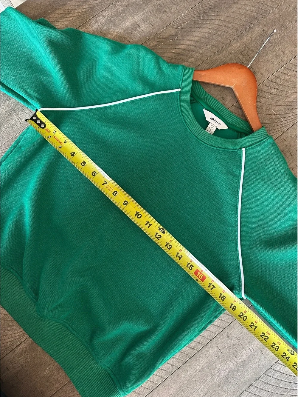 SPANX Airpiqué Long Sleeve Crewneck Top Field Green Women’s Small 21351R